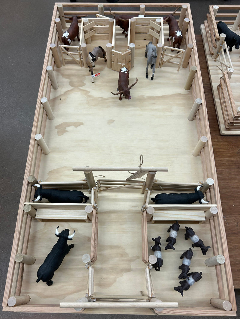 BG-RODEOARENA Custom Made Wood Rodeo Arena