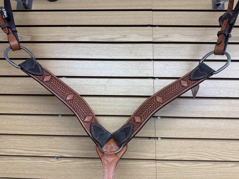 TKBC5434 Breastcollar Basket Weave w/ Guns & Roses Buckles