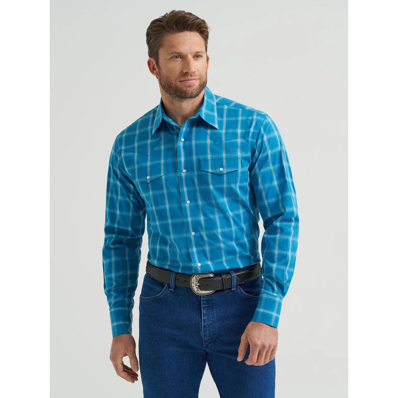 CL112369370 Wrangler Mens L/S Snap Shirt- Classic Fit Plaid