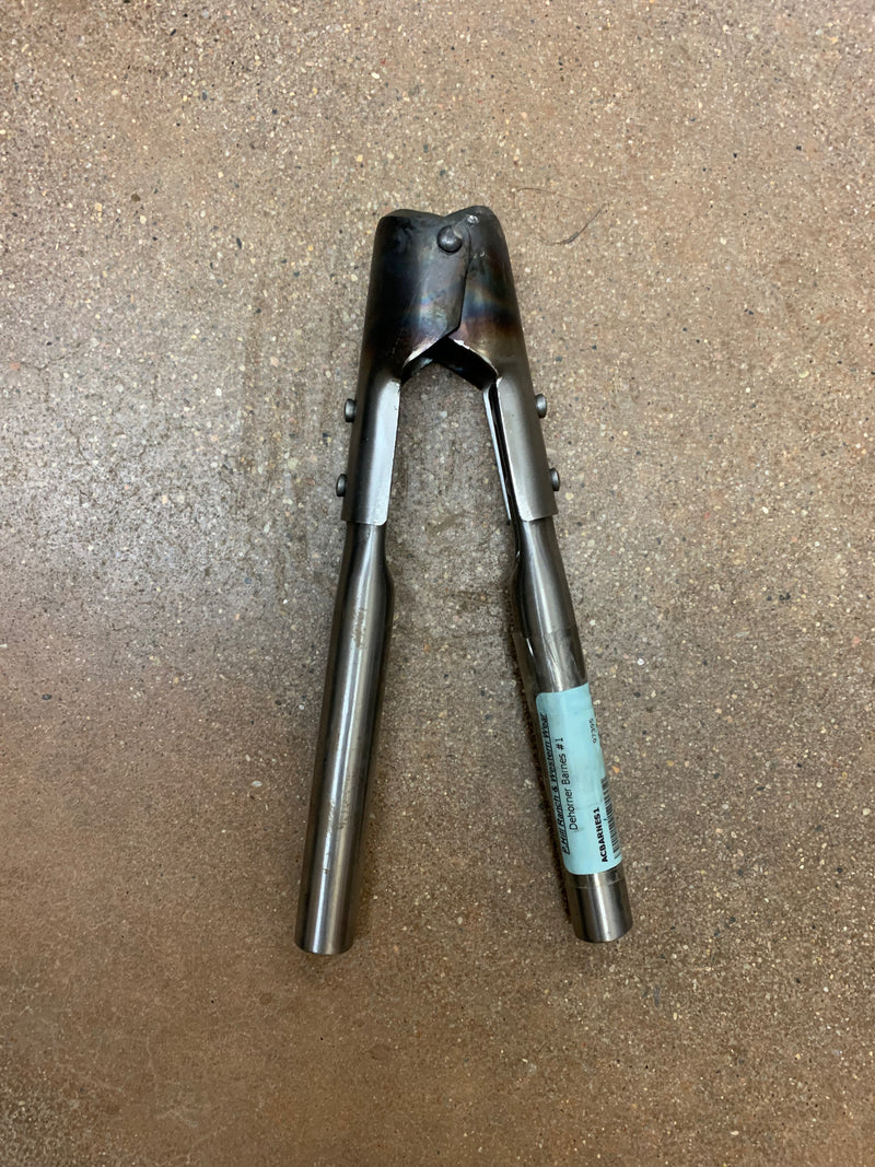 ACBARNES1 Dehorner Barnes #1