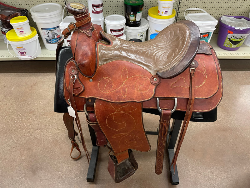 TKUSEDMS2 Used Roping Saddle 16"