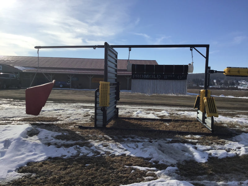LEOILERYELLOW Cattle Oiler 6' Texas Sled & Windfind Mineral Feeder