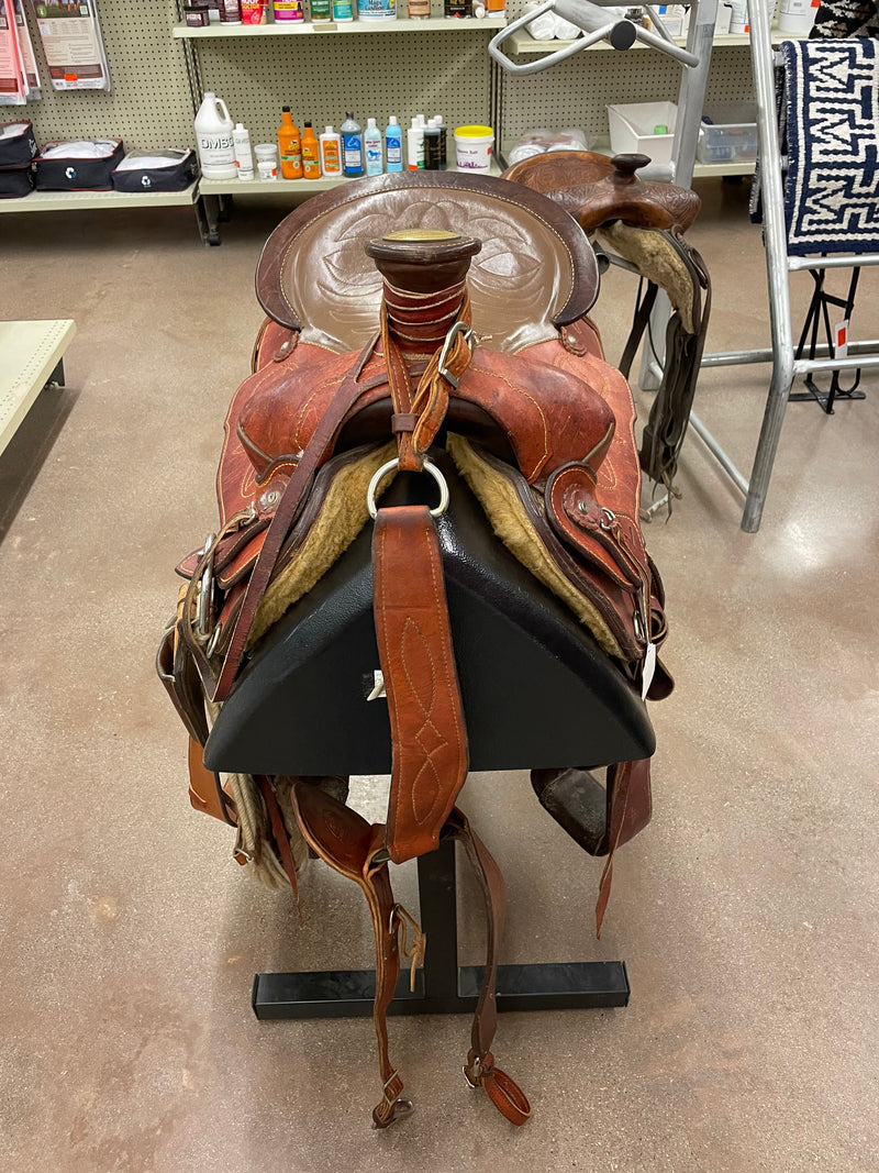 TKUSEDMS2 Used Roping Saddle 16"