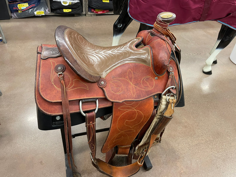 TKUSEDMS2 Used Roping Saddle 16"