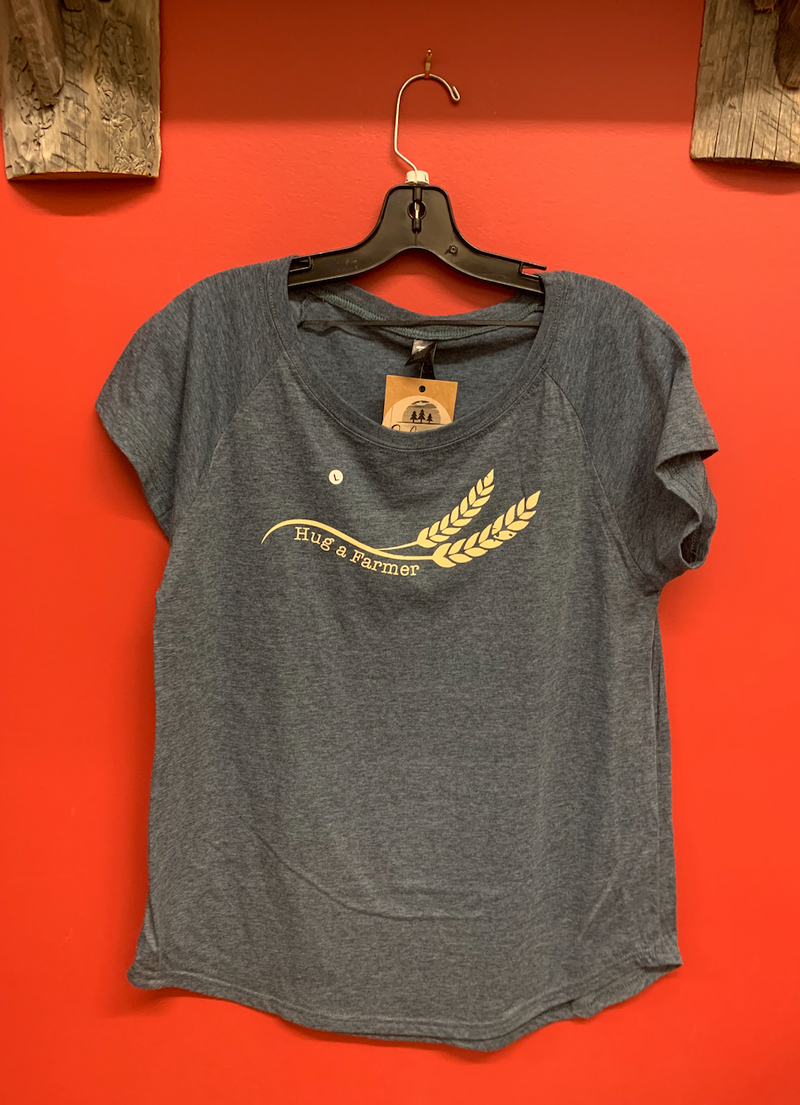 CLLadyHugAFarmer-XL-Navy Womens Hug A Farmer Tee