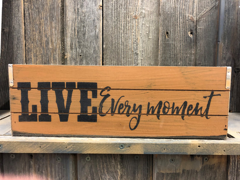 BG107-802521 Crate Medium Wooden "Live"