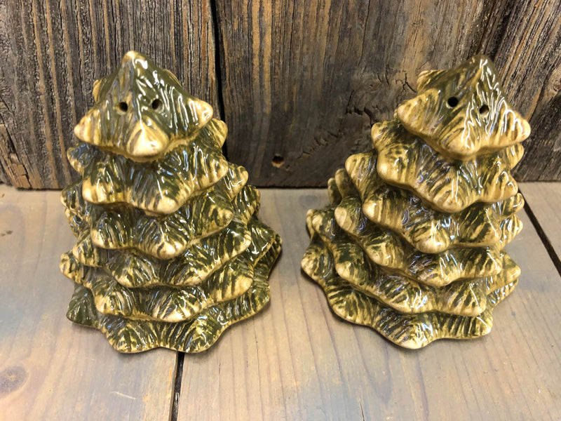 BG340 Salt Pepper Set - Christmas Trees