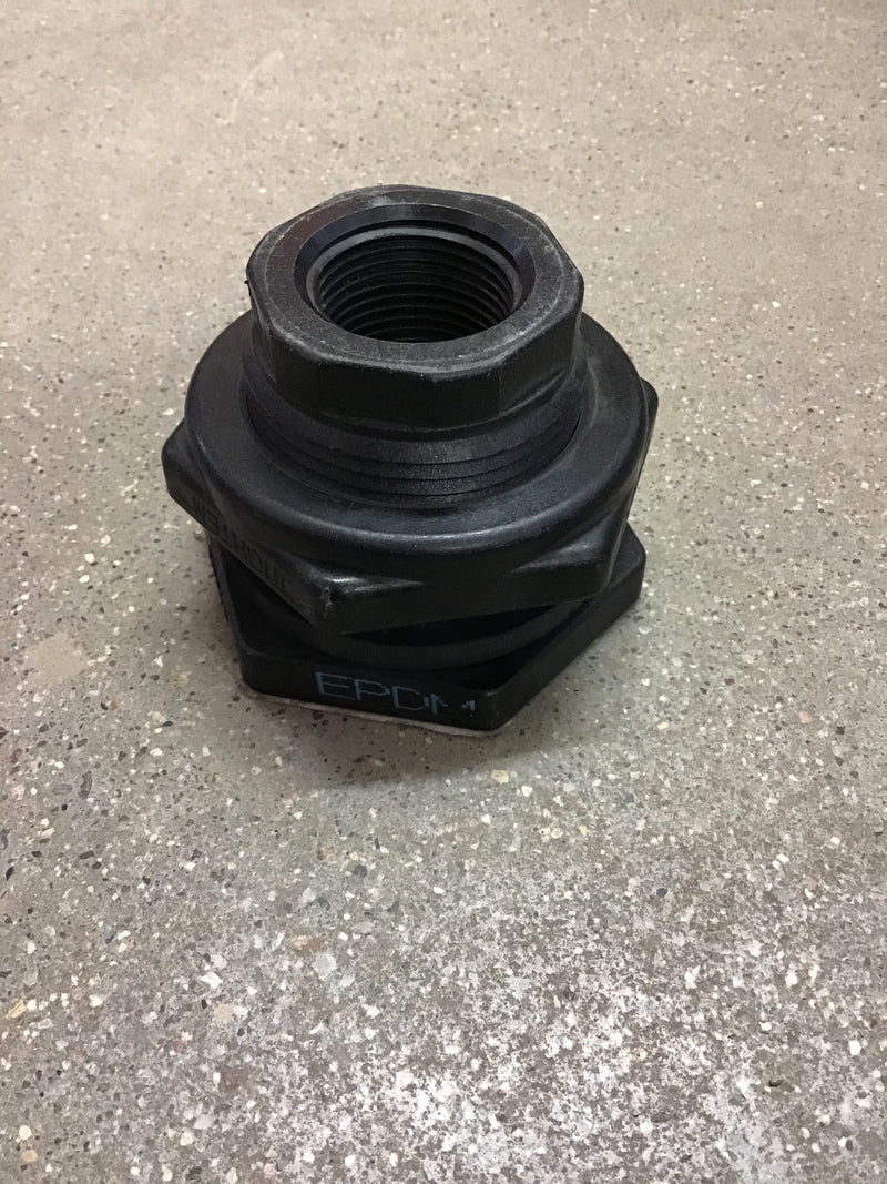 LE33 Bulkhead Union 1" Poly Fitting