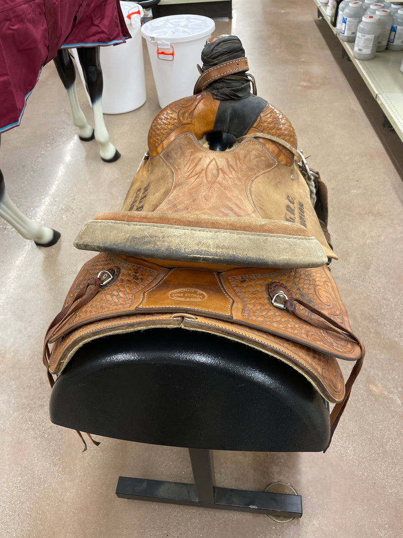 TKUSEDMS1 Used Roping Saddle 15"