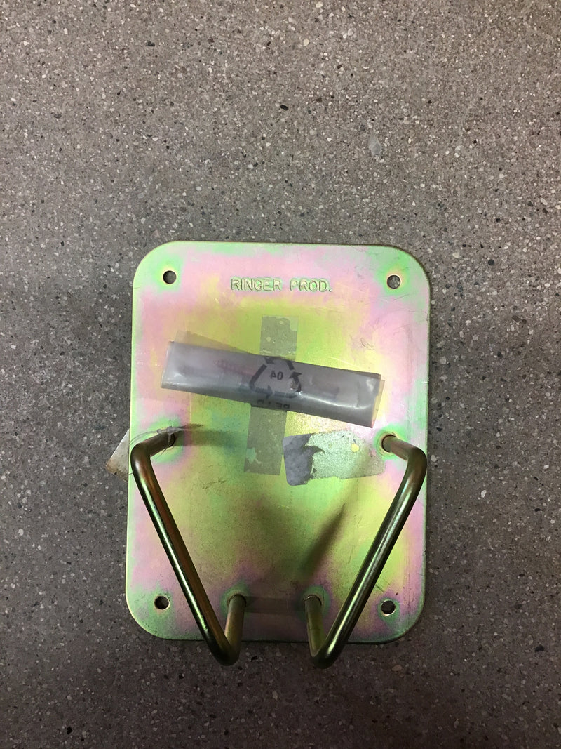 AC2554 Salt Block Holder-Metal Plate