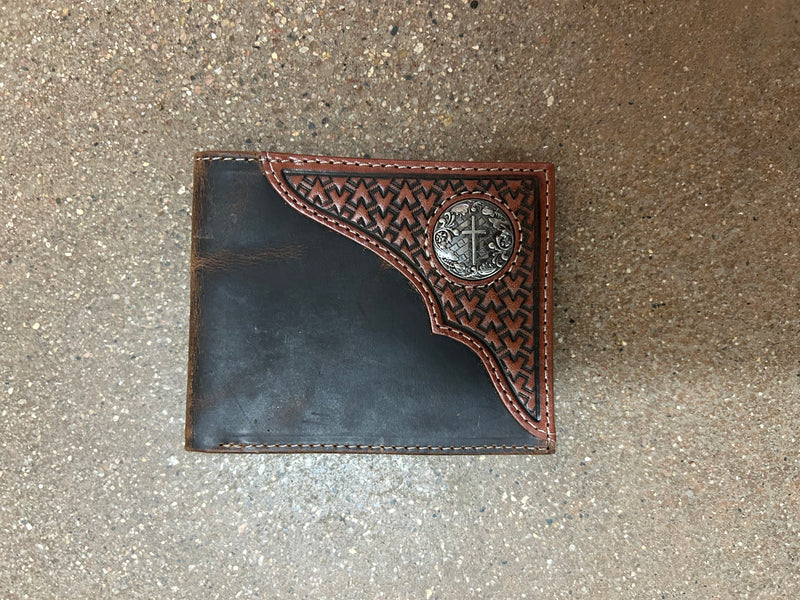 BG23093138W5 Justin Mens Bifold Tooled Yoke w/ Concho