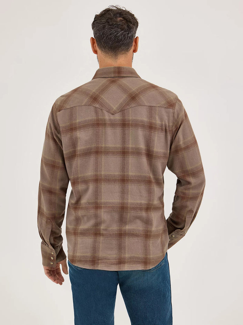CL112370177  Mens Wrangler Flannel L/S Snap-Plaid