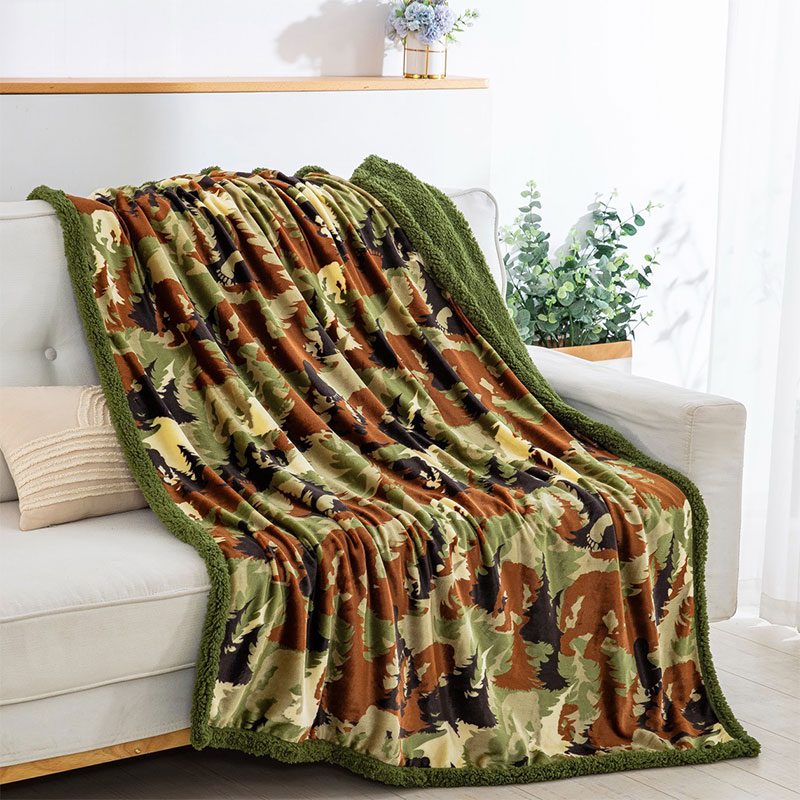 BGTHROW 4121 Blanket Throw - New Trendz Deepwoods Camo