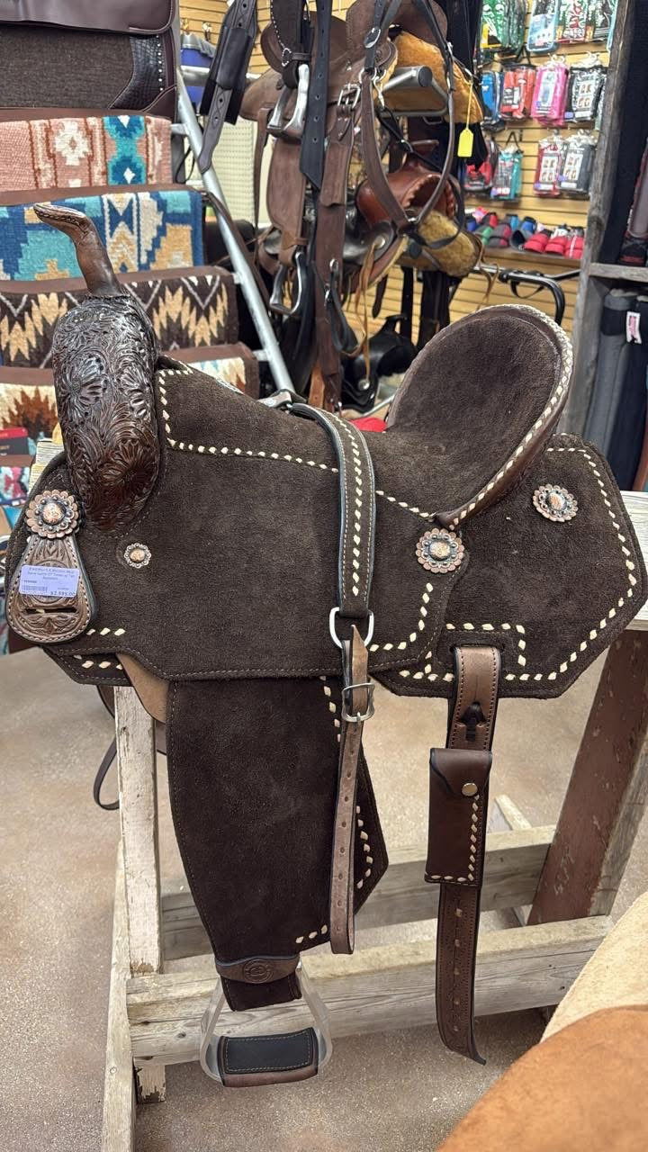 TK50060 Barrel Saddle 15" Tooled w/ Tan Buckstitch