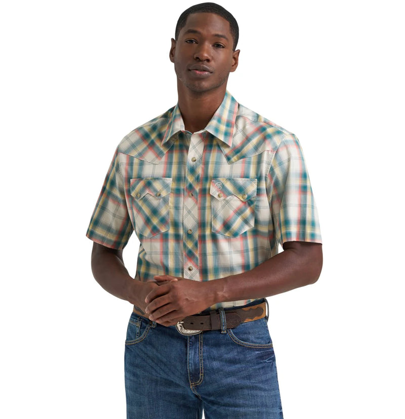 CL112374757 Wrangler Retro S/S Snap- Plaid