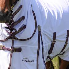 TKBLA082- Fly Sheet Highlander Plus - White/Black Cherry