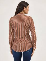 CL112371900 Wrangler Womens L/S Striped Snaps