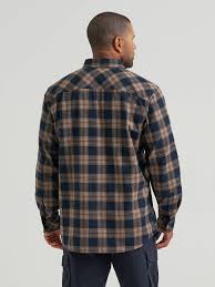 CL112382646- Wrangler Riggs Men's Foreman Flannel Button up- Black/Brown