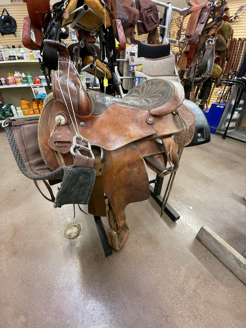 TKUSEDLVM1 Antique Pleasure Saddle 15"