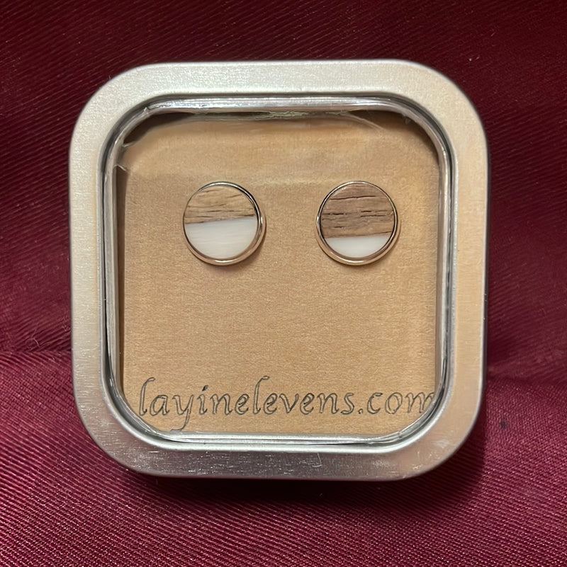 BGLAYINELEVANS--Wood/Wht Layin Elevans Earrings